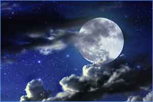 Месяц и Луна